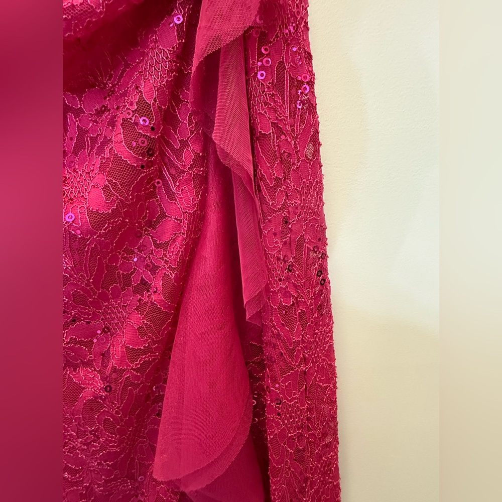NWT Candalite Fuchsia Lace Sequence Gown - Size M - Picture 3 of 16